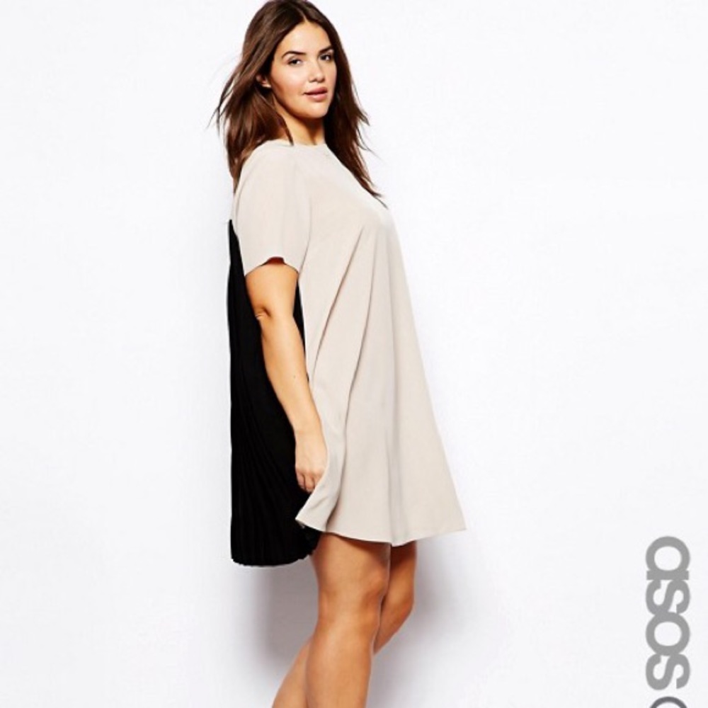 NWT ASOS Curve Swift dress with pleated back